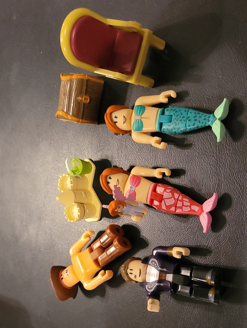 Roblox Neverland Lagoon Mermaids and Pirate Adventure Set - Multicolor